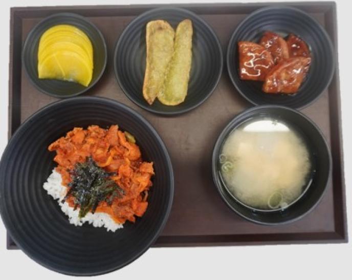 매콤제육덮밥