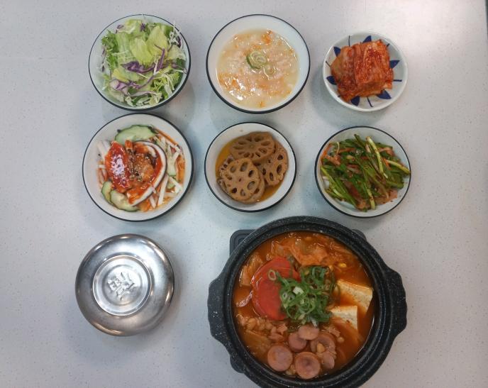 콰트로햄부대찌개