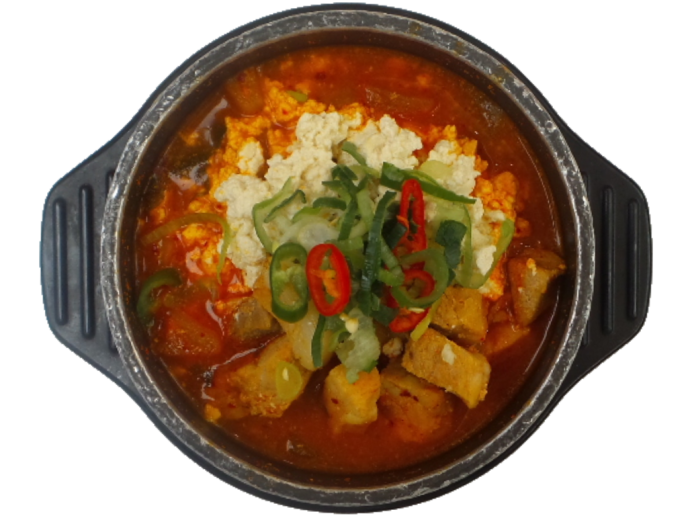 총각두부짜글이(Whole Radish Kimchi Stew with Tofu)