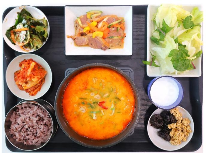 [블루]돼지고기콩비지찌개