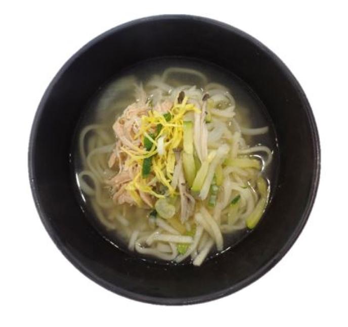 닭칼국수
