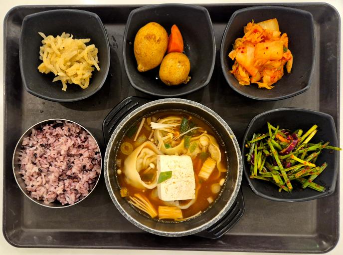 만두김치전골