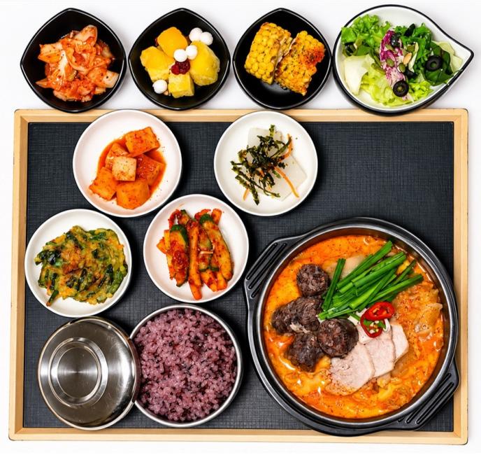 김치순대국밥