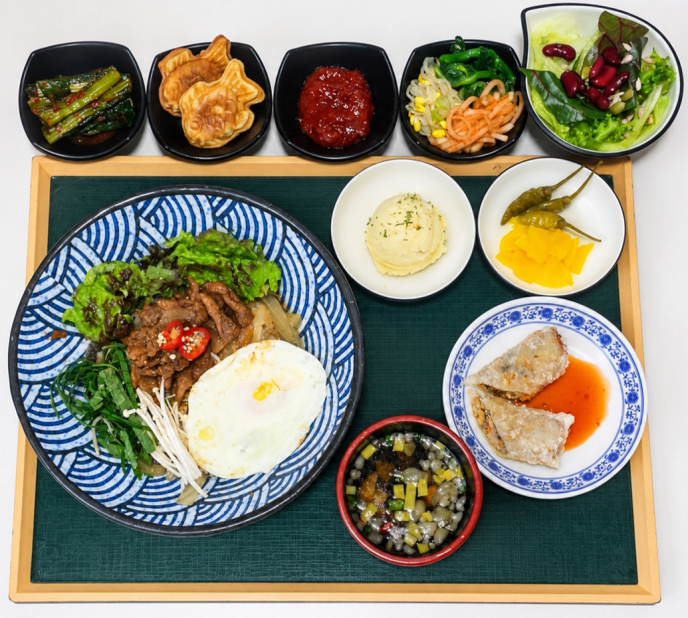 부타동&계란후라이(일식돼지고기덮밥)